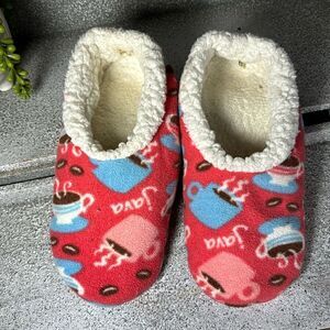 Snoozies! NWOT Coffee Lover Plush Slippers Size Large 8-9